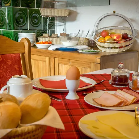 Garni Zeranka روهبولدنغ